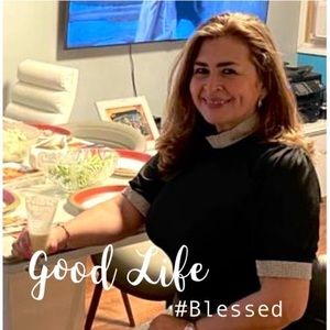 Meet your Posher, Alix stella